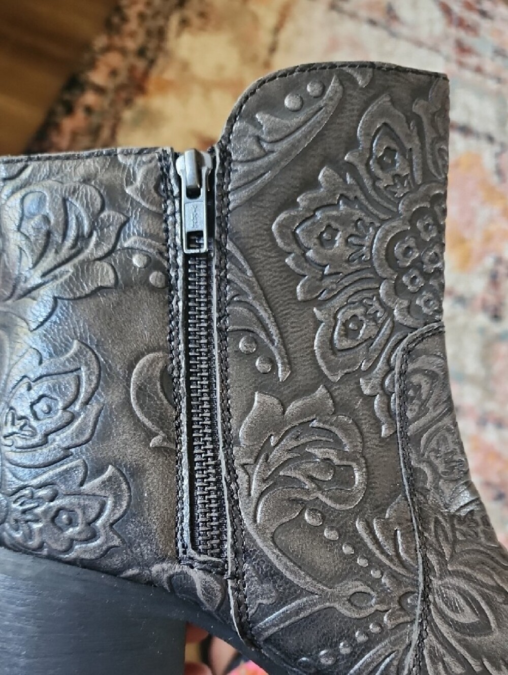 Sterling River Brown Embossed Floral Western Ankle Boots Size 9 - Picture 7 of 8